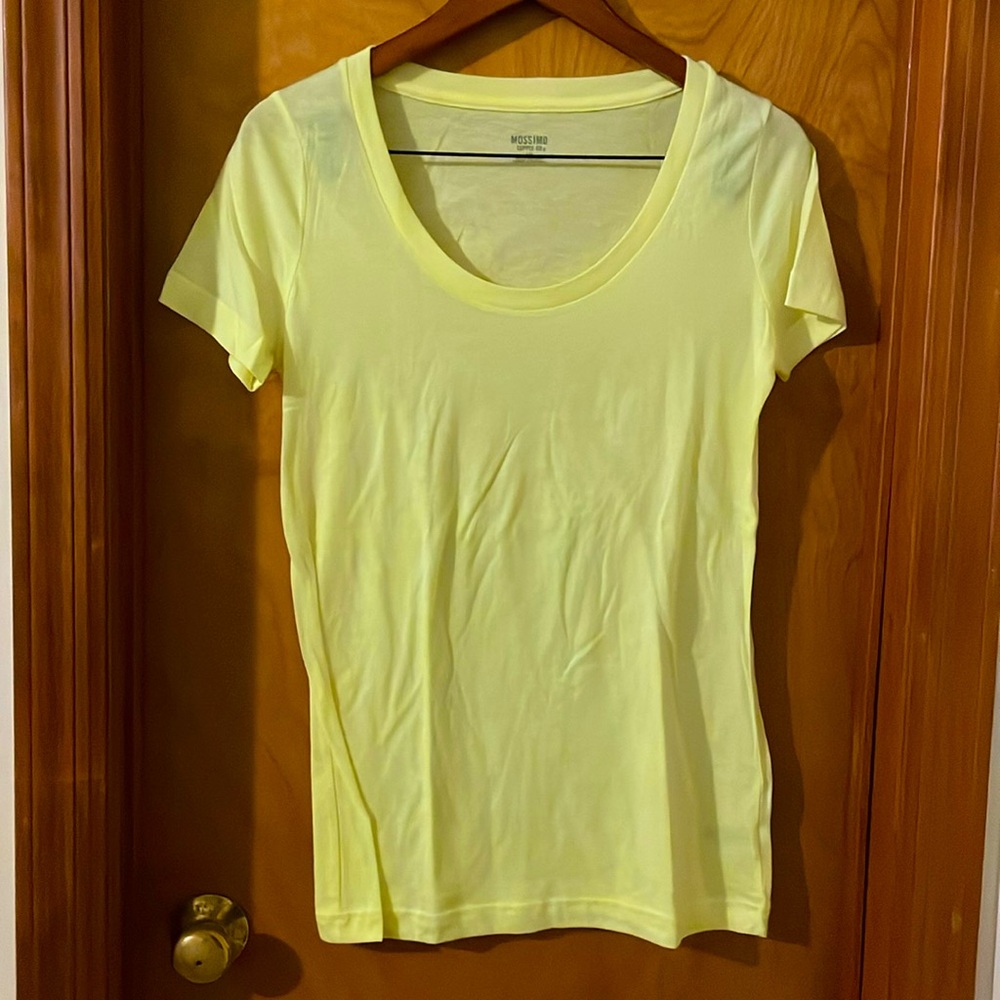 Bright yellow Mossimo Tee, Large
